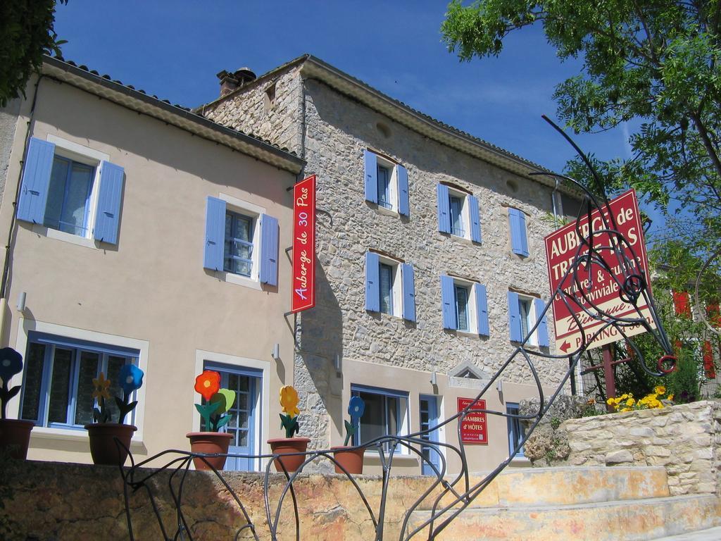 Auberge De Trente Pas Saint-Ferréol-Trente-Pas Exterior foto
